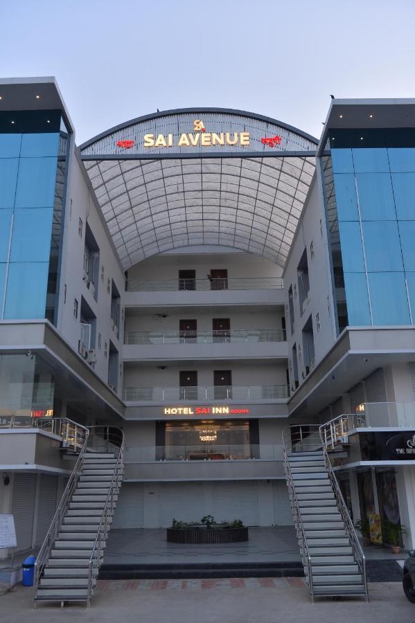 Hotel Sai Inn Rajpipla Exterior photo